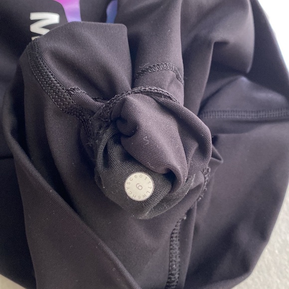 Lululemon Leggings 21” - Picture 7 of 8